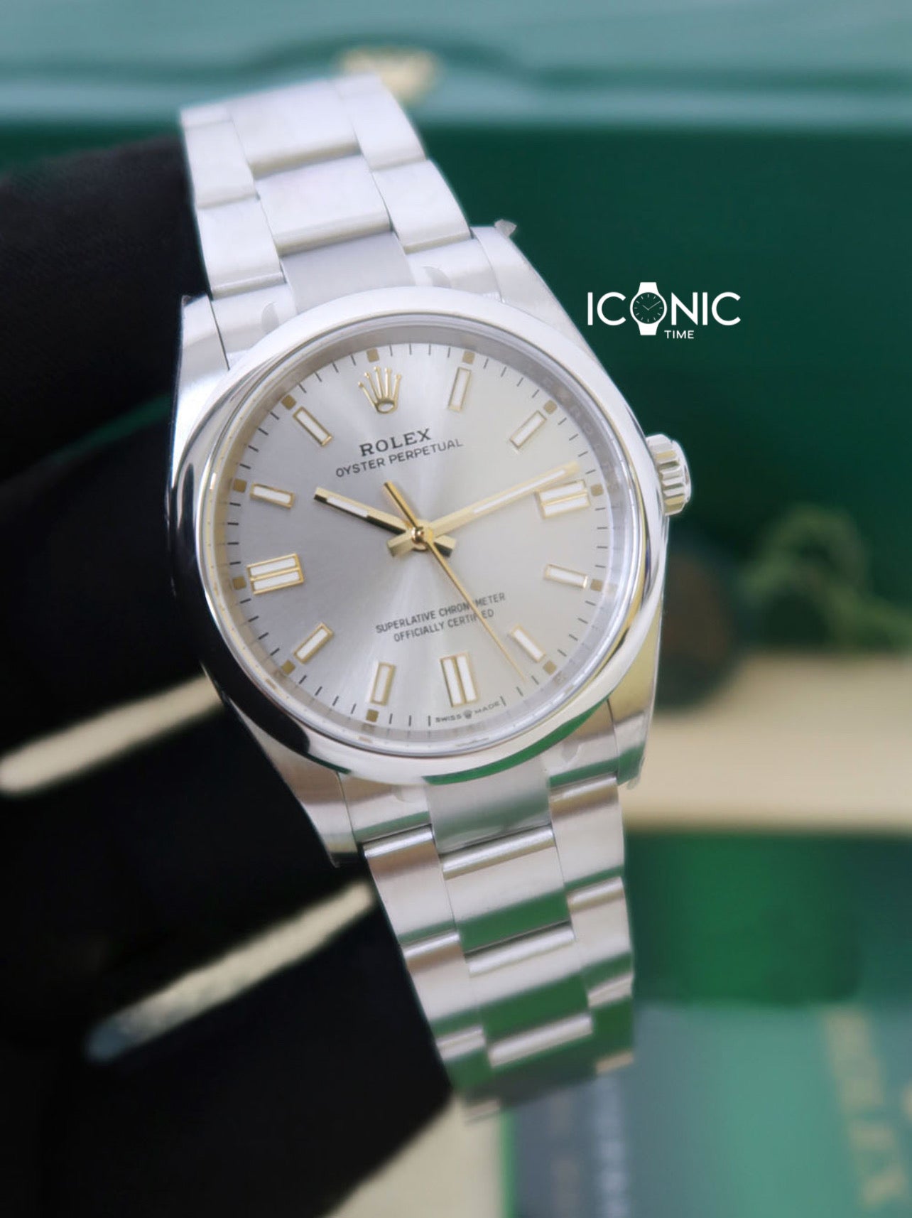 OYSTER PERPETUAL SILVER DIAL