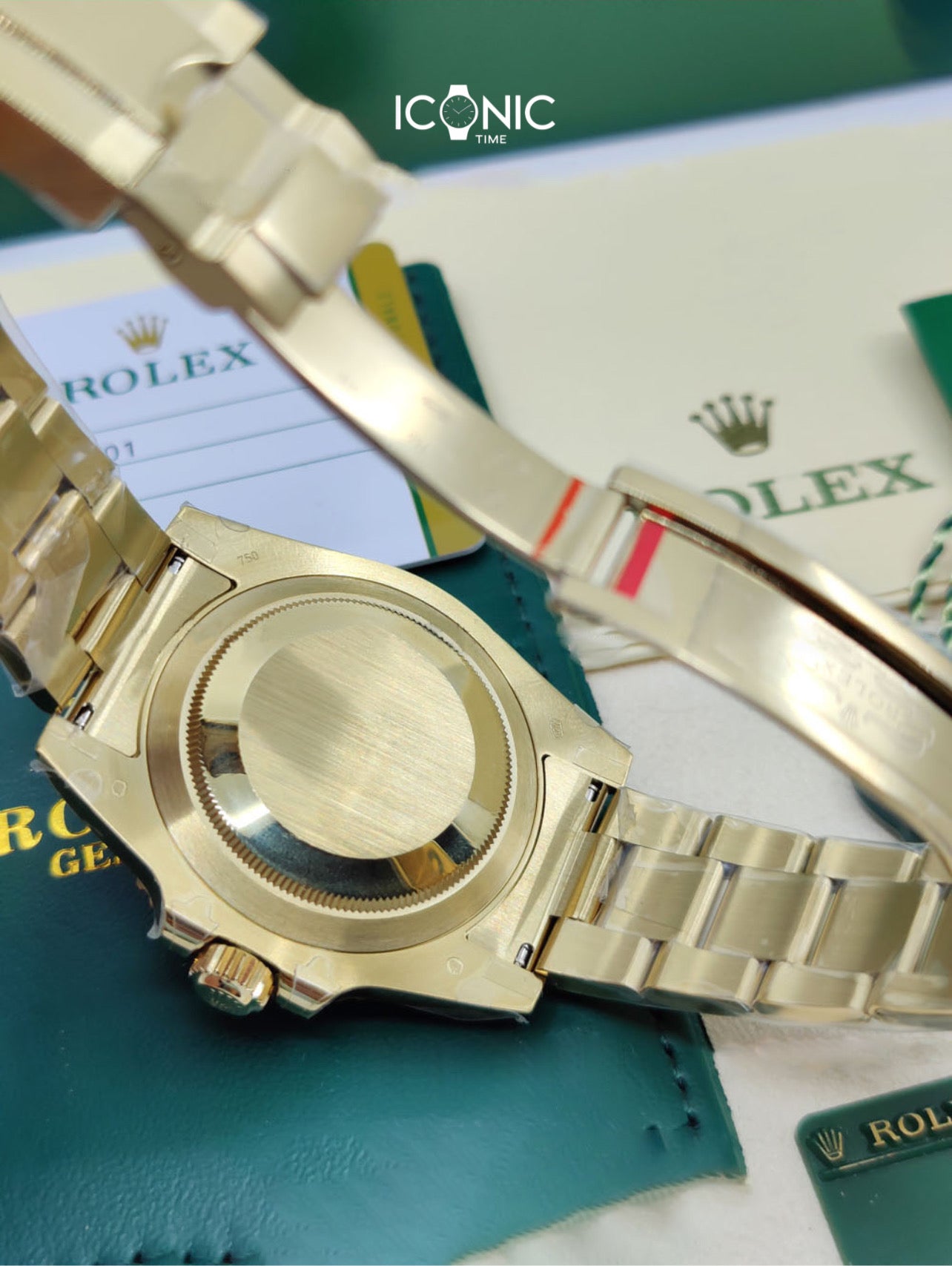 SUBMARINER DATE GOLD